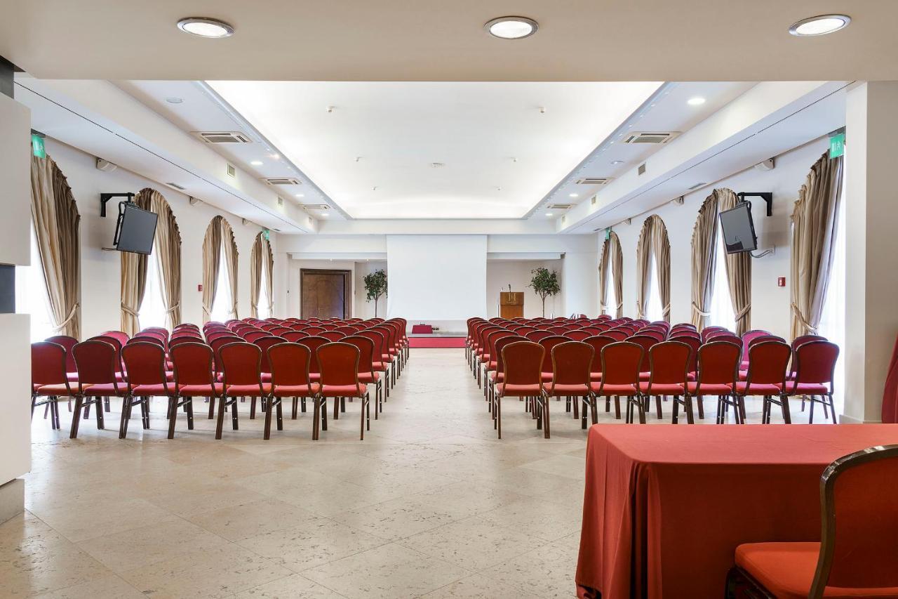 罗曼诺宫豪华酒店 卡塔尼亚 外观 照片 The main conference room