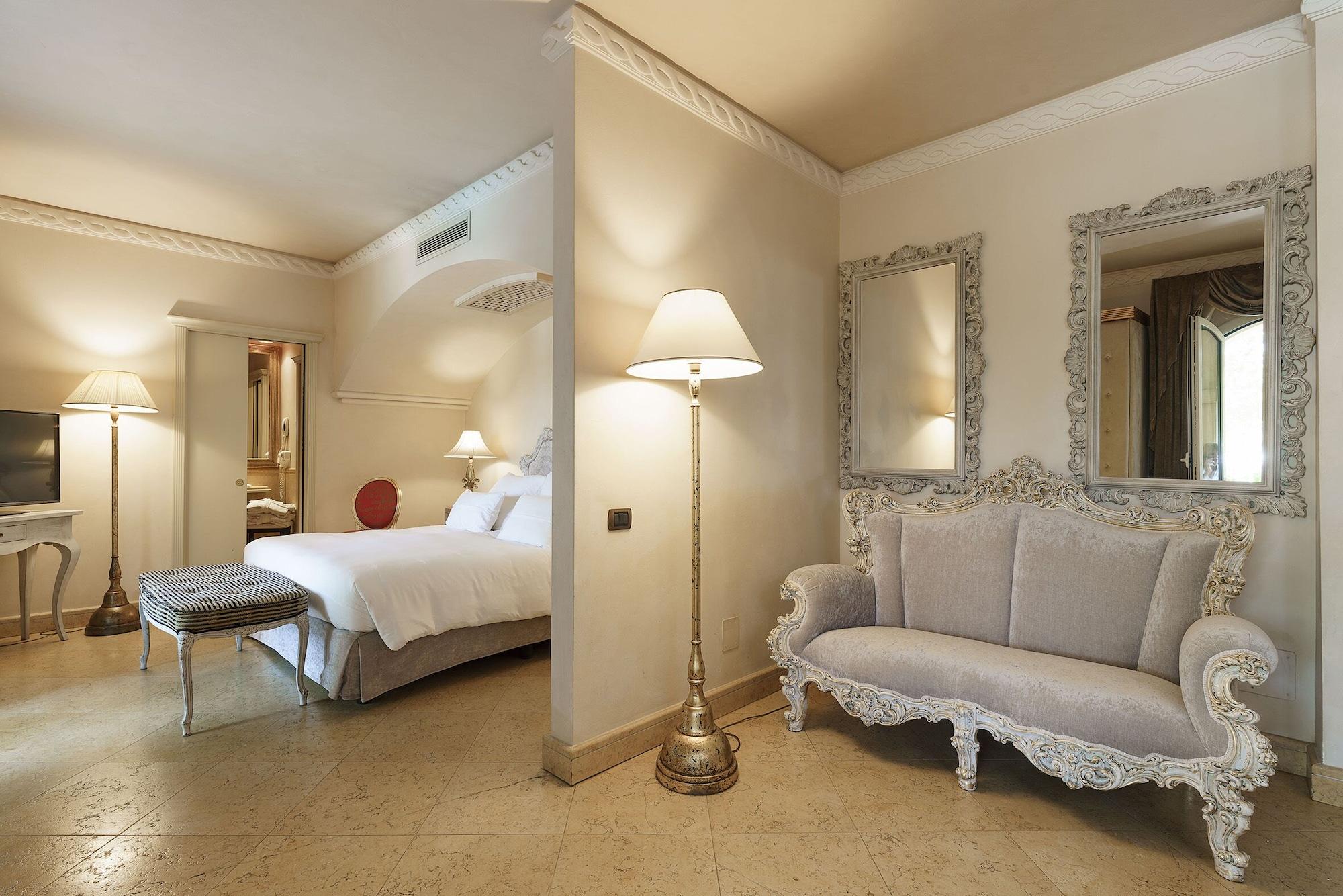 罗曼诺宫豪华酒店 卡塔尼亚 外观 照片 A suite at the hotel